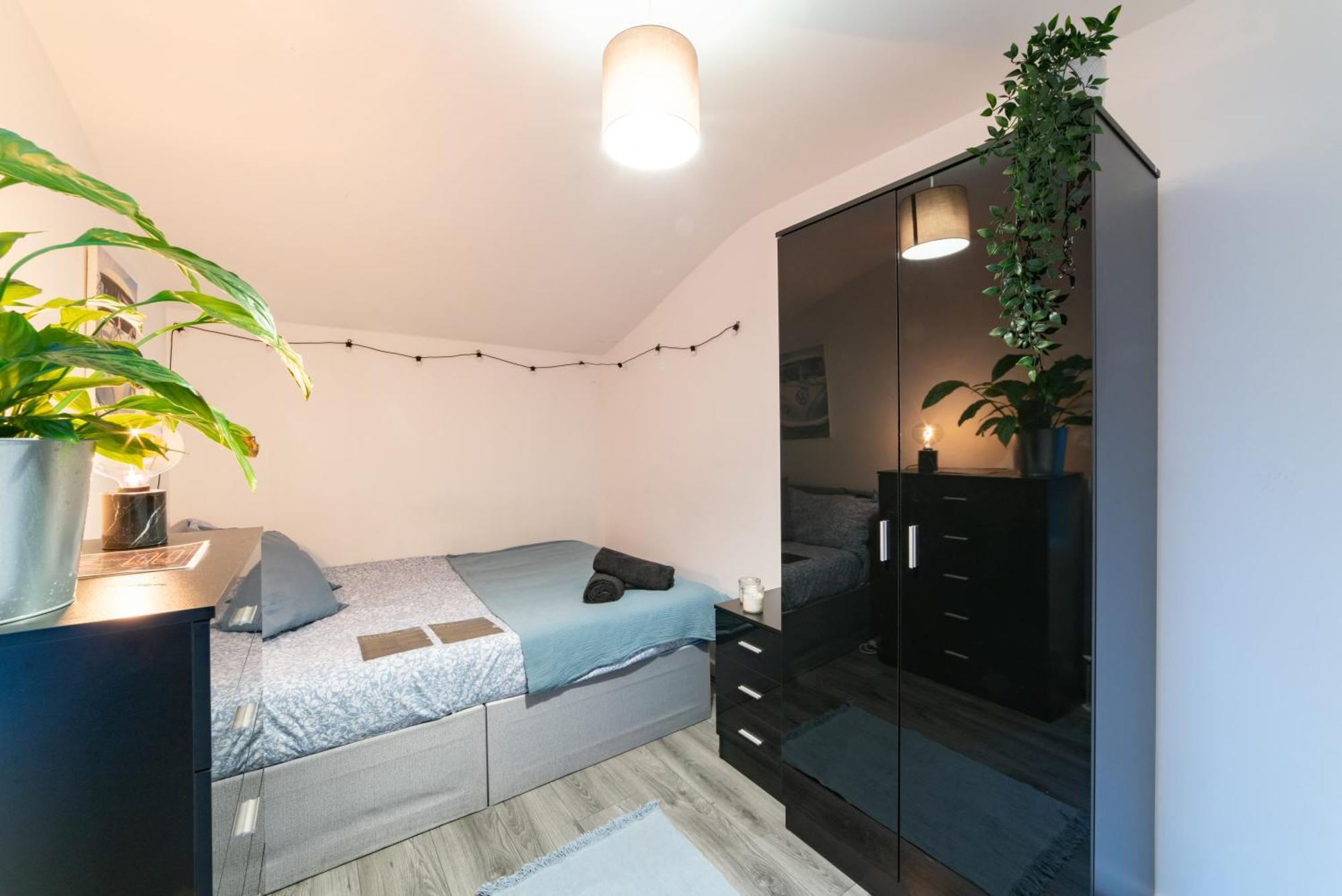 Cozy Rooms In Shared Accommodation Near Anfield Stadium With Parking And Wifi Liverpool Kültér fotó
