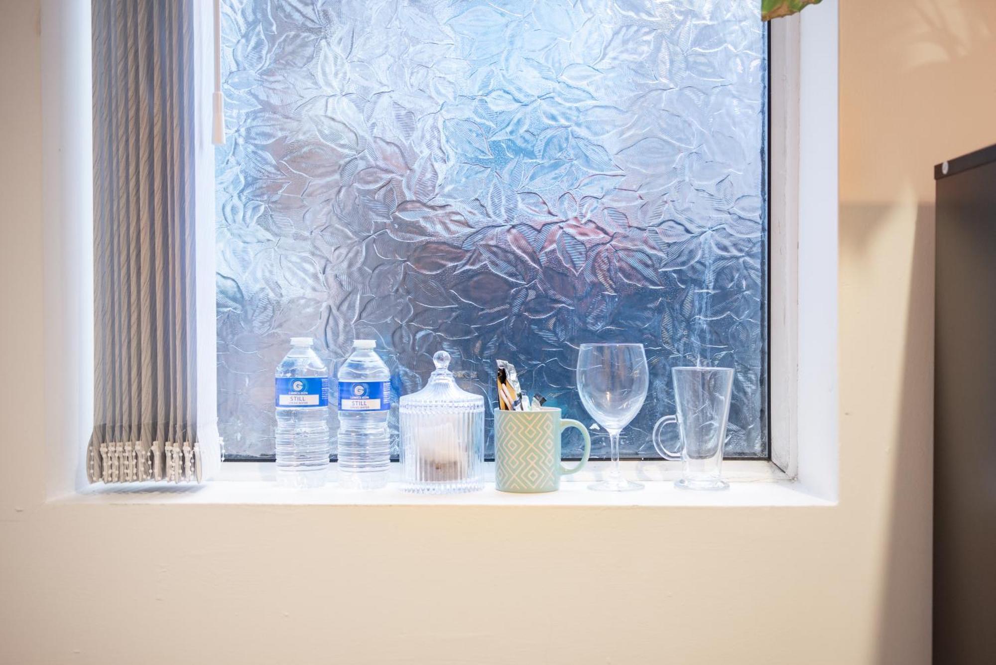 Cozy Rooms In Shared Accommodation Near Anfield Stadium With Parking And Wifi Liverpool Kültér fotó