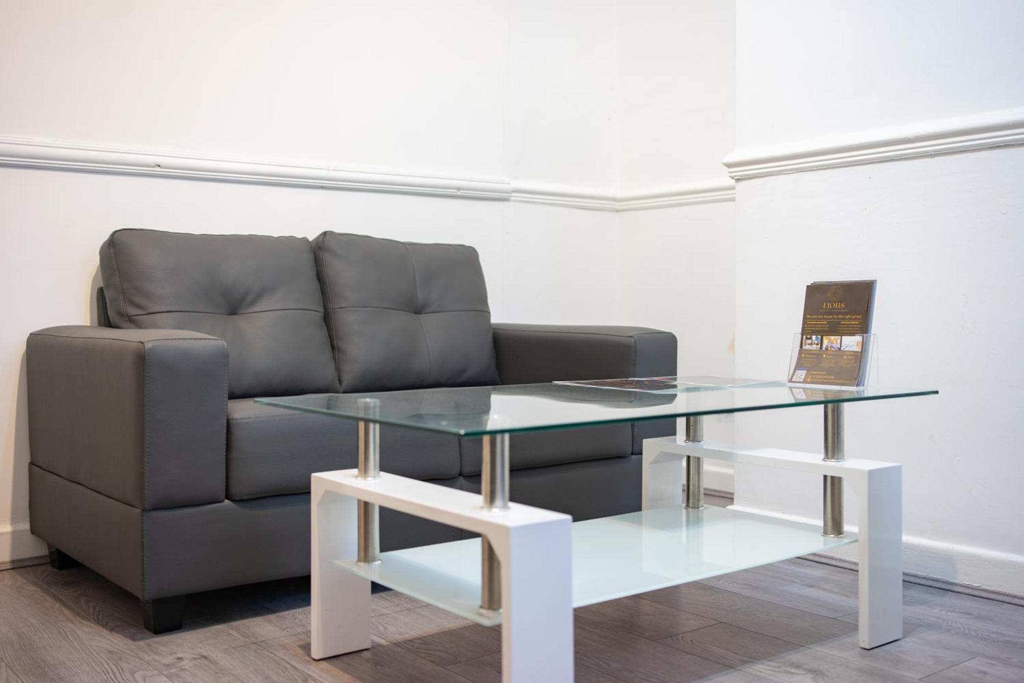 Cozy Rooms In Shared Accommodation Near Anfield Stadium With Parking And Wifi Liverpool Kültér fotó